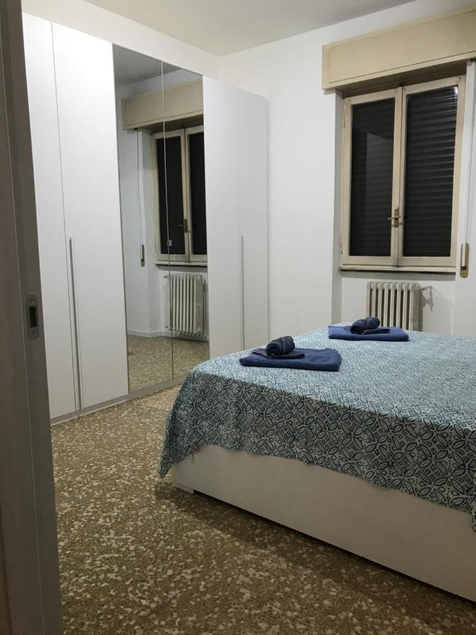 La Casa Bianca Apartment Rozzano Bagian luar foto